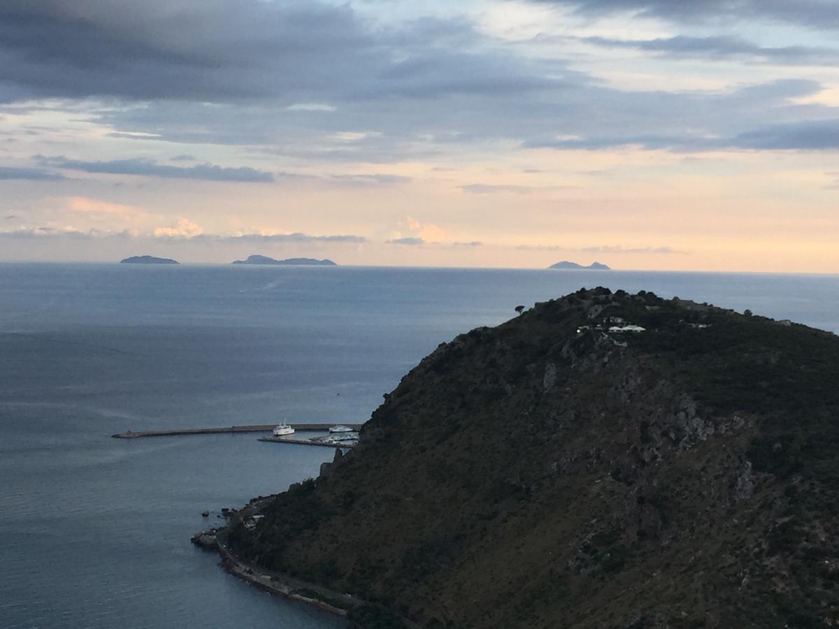 Domus Hotel Terracina Bagian luar foto